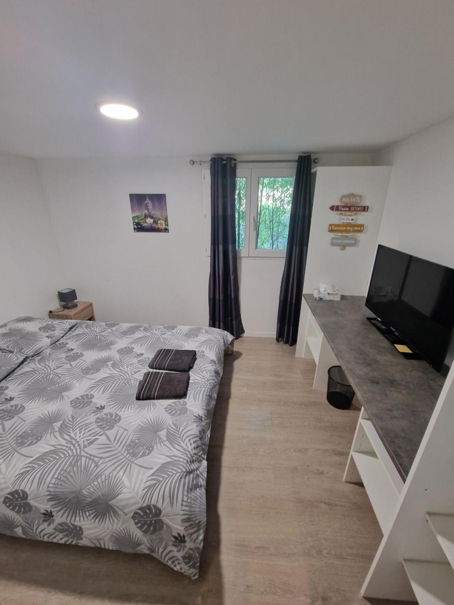 Chambre Chez L Habitant Petit Dejeuner Compris Frejus Ngoại thất bức ảnh